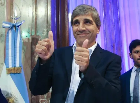 luis-caputo-4