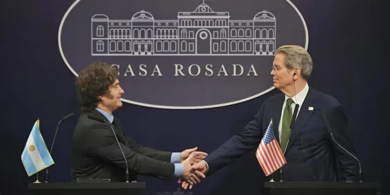 conferencia-de-javier-milei-y-scott-bessent-OJDRBNIGFZFCRL2RRJL7WFBP6M-rdr14kh02ppgyp6q23hgwv3unnh3a6nmglj1w41rxc