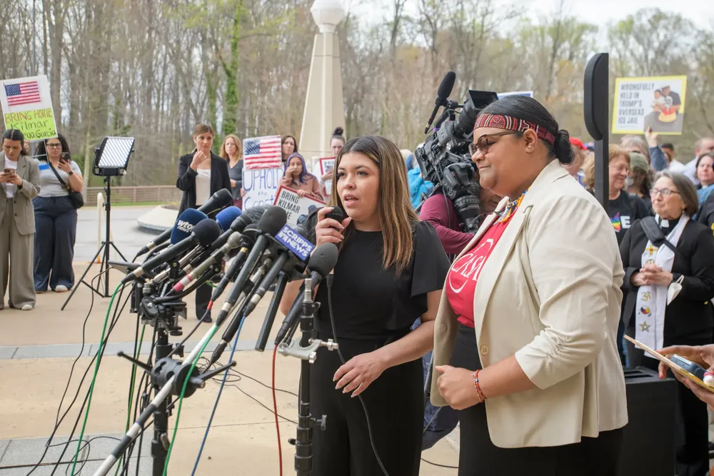 04dc-immig-new-jmbv-superJumbo