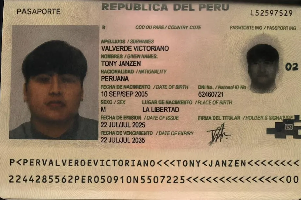 Pequeño J