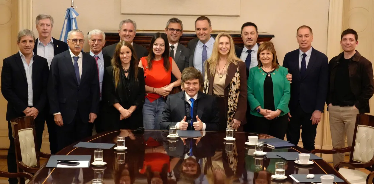 EY4pUY-oL_1256x620__2