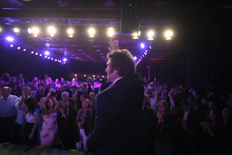 javier-milei-el-eje-los-elogios-lla